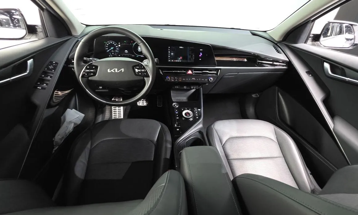 Kia Niro — фото 8