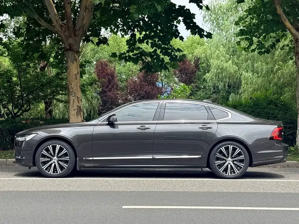 Volvo S90 — фото 8