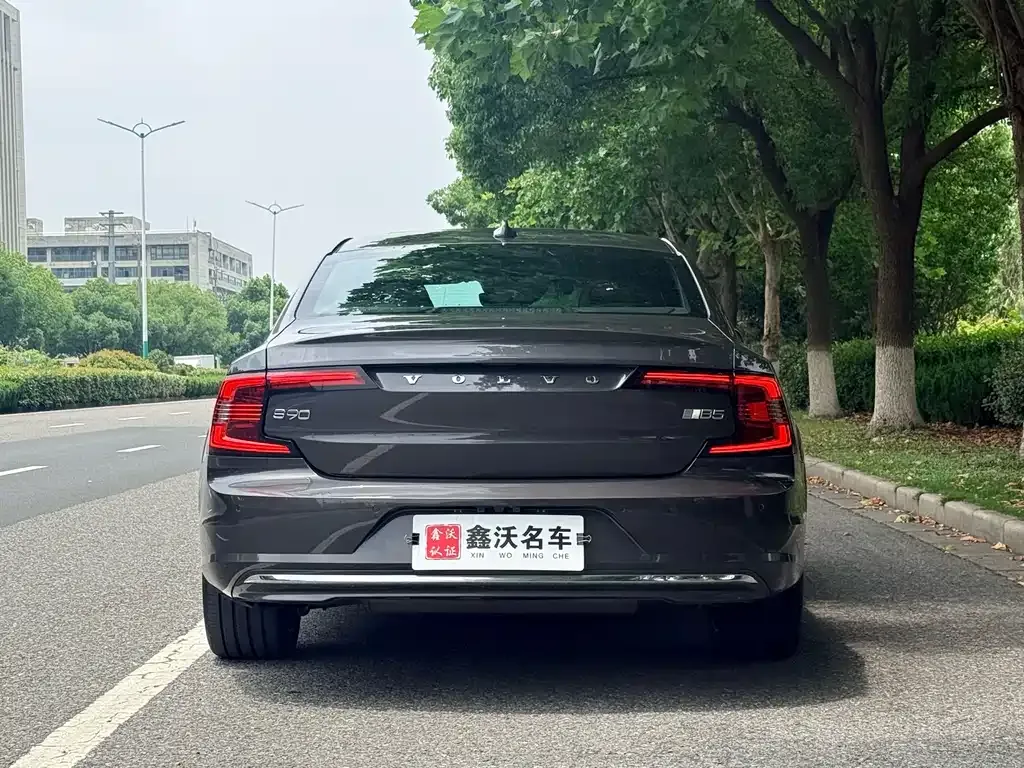 Volvo S90 — фото 7