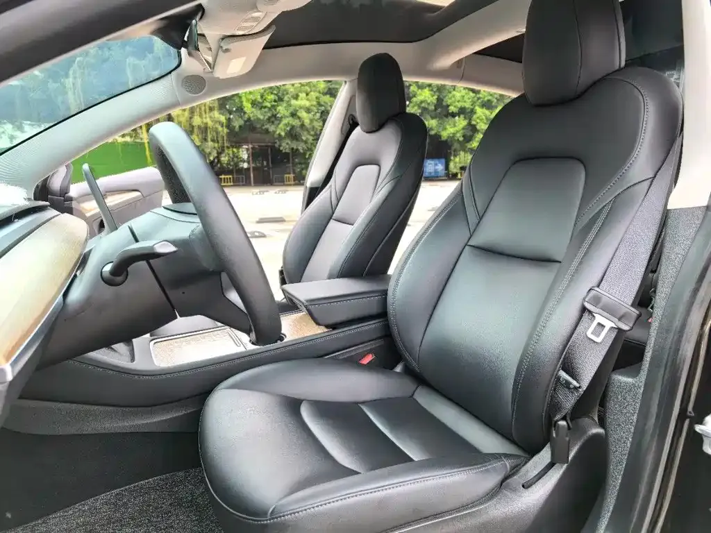 Tesla Model 3 — фото 10