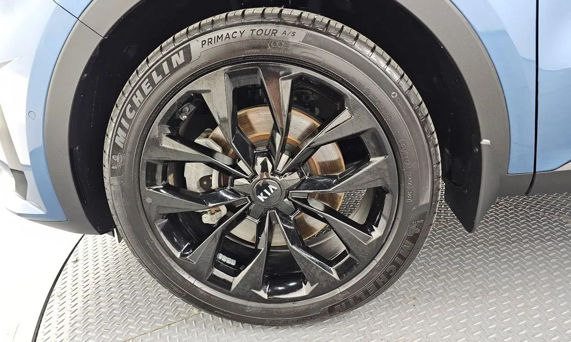 Kia Sorento — фото 5