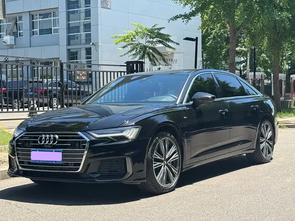 Audi A6L — фото 8