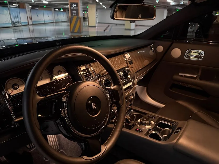 Rolls-Royce Wraith 2021 из KR, фото 2