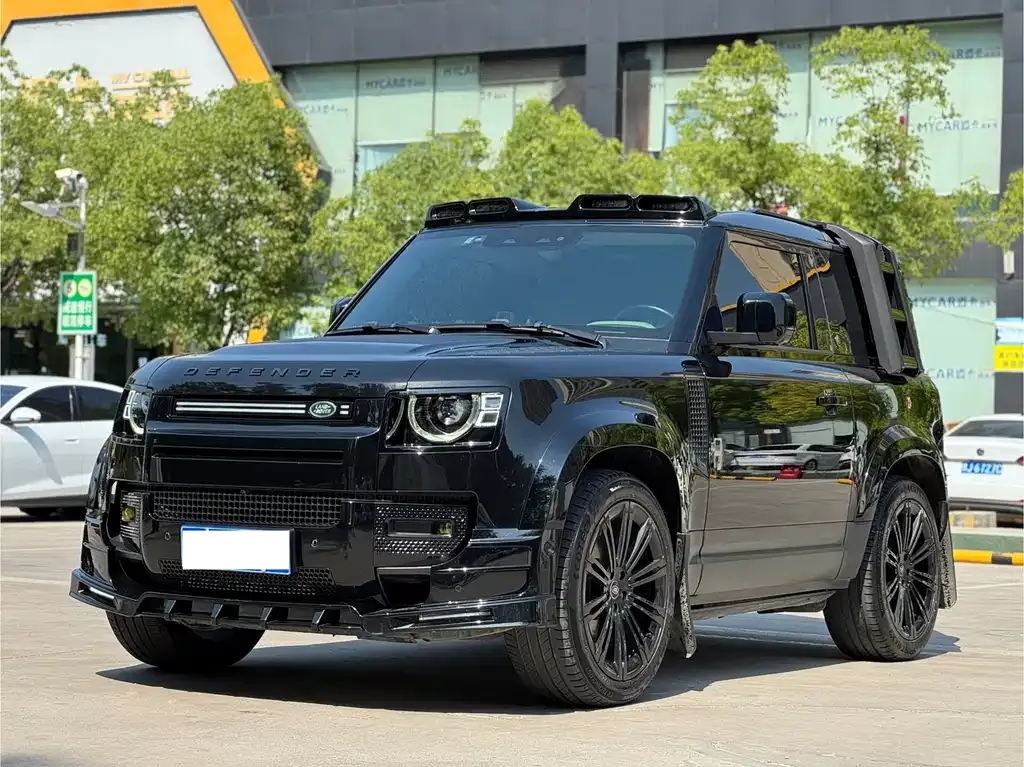 Land Rover Defender — фото 1
