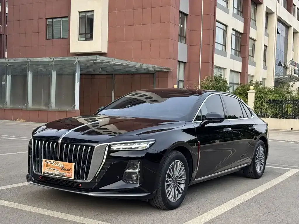 Hongqi H5 — фото 1