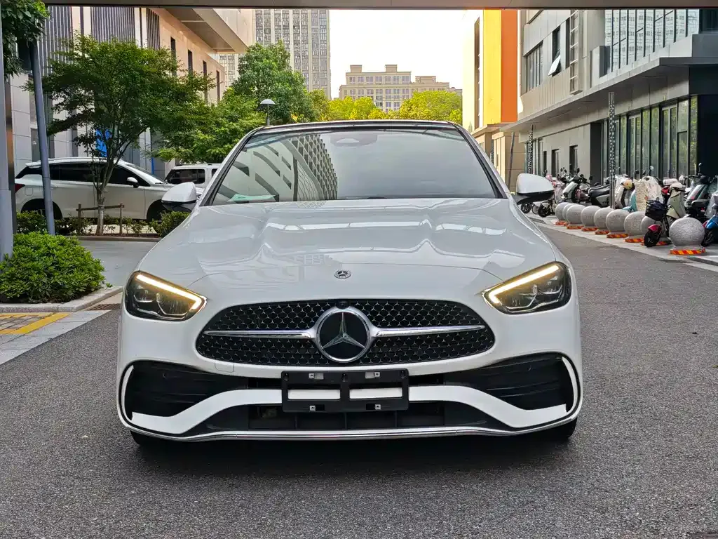 Mercedes-Benz C-Class — фото 10