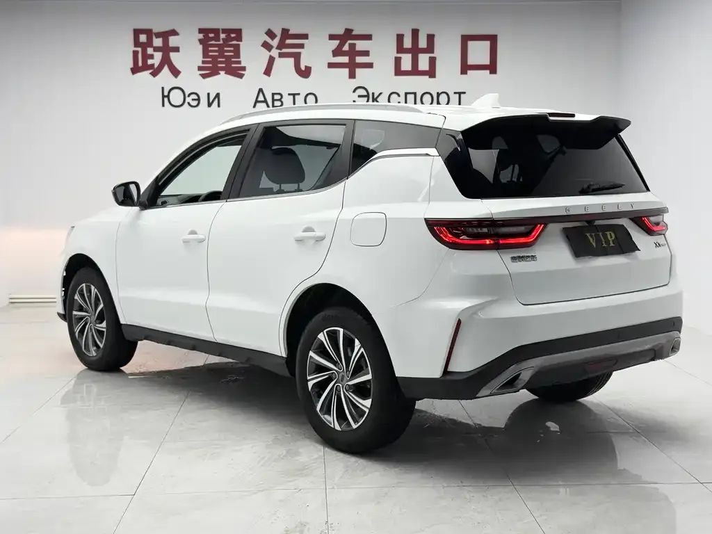 Geely Vision X6 — фото 10