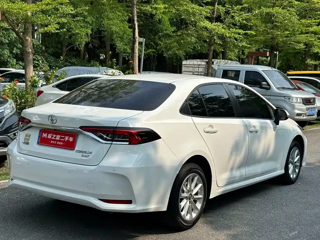 Toyota Corolla — фото 6