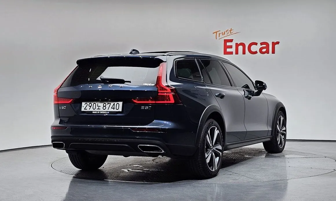 Volvo V60 2021 из KR, фото 10