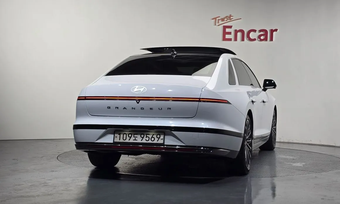 Hyundai Grandeur 2023 из KR, фото 2
