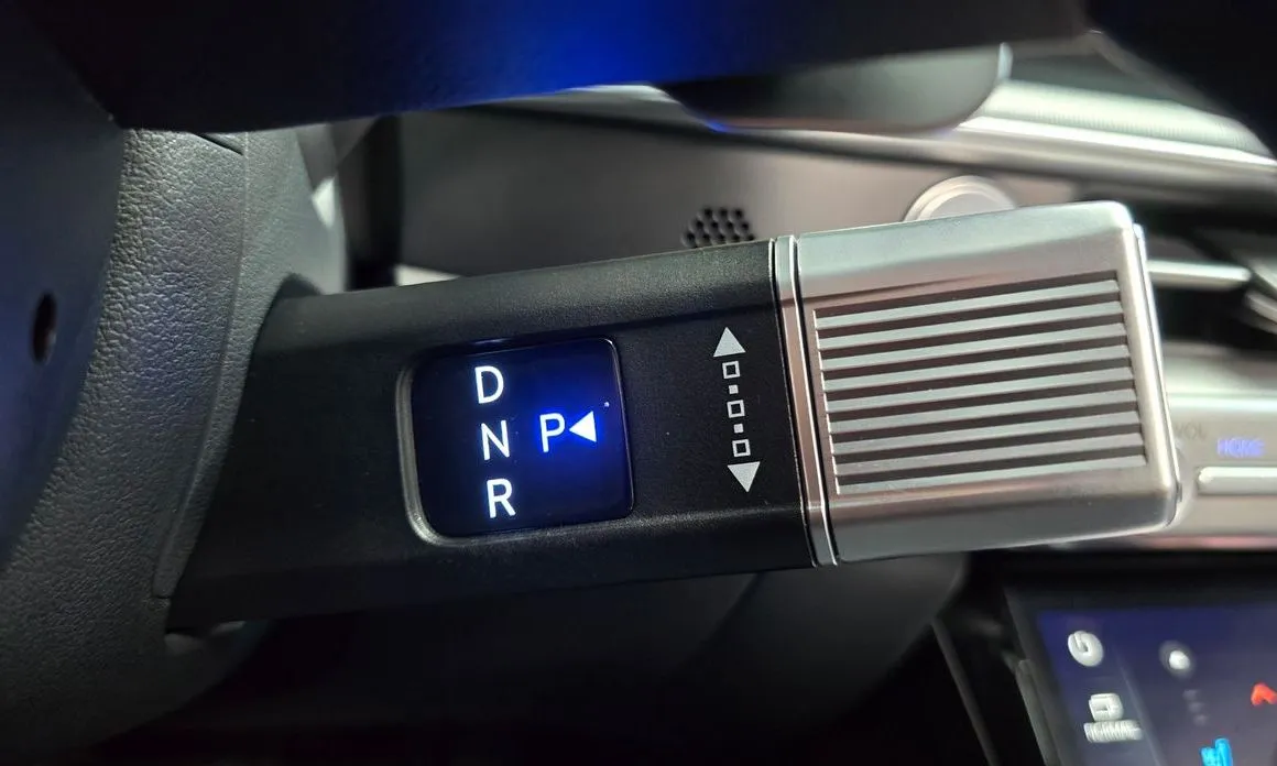 Hyundai Grandeur 2023 из KR, фото 4