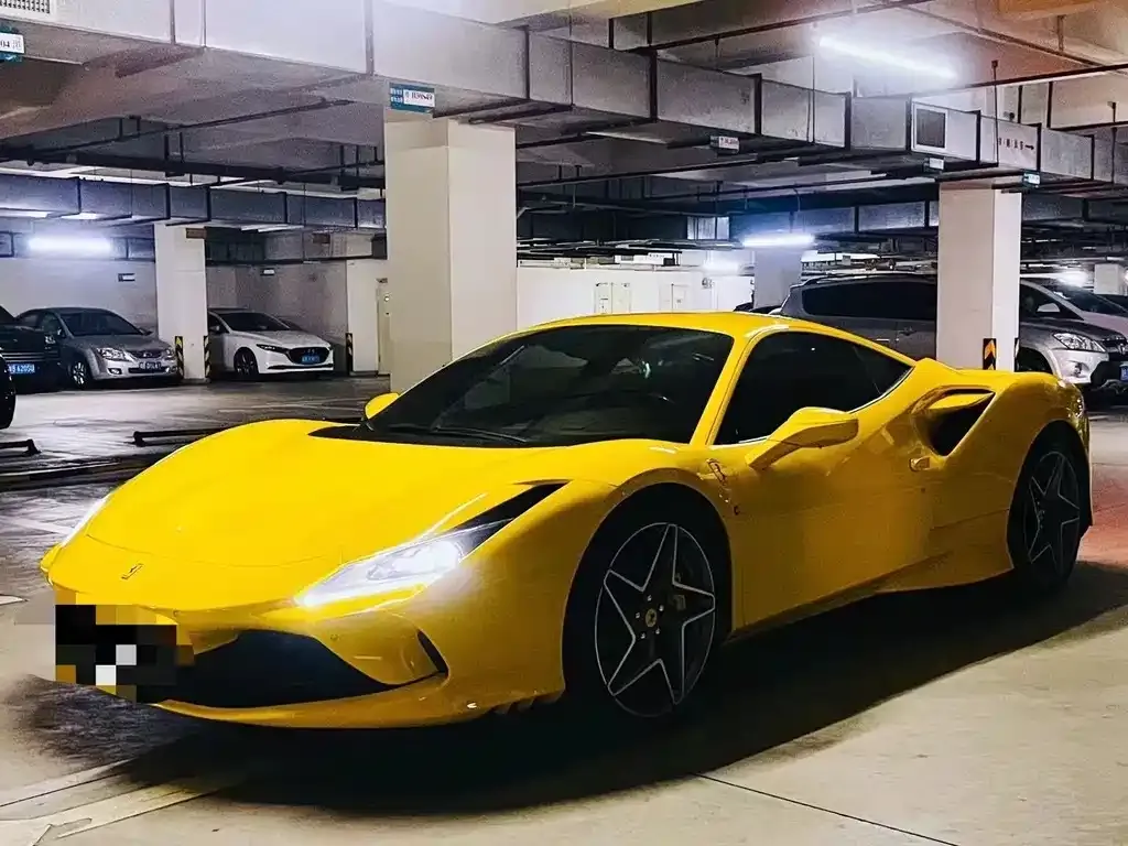 Ferrari F8 — фото 1