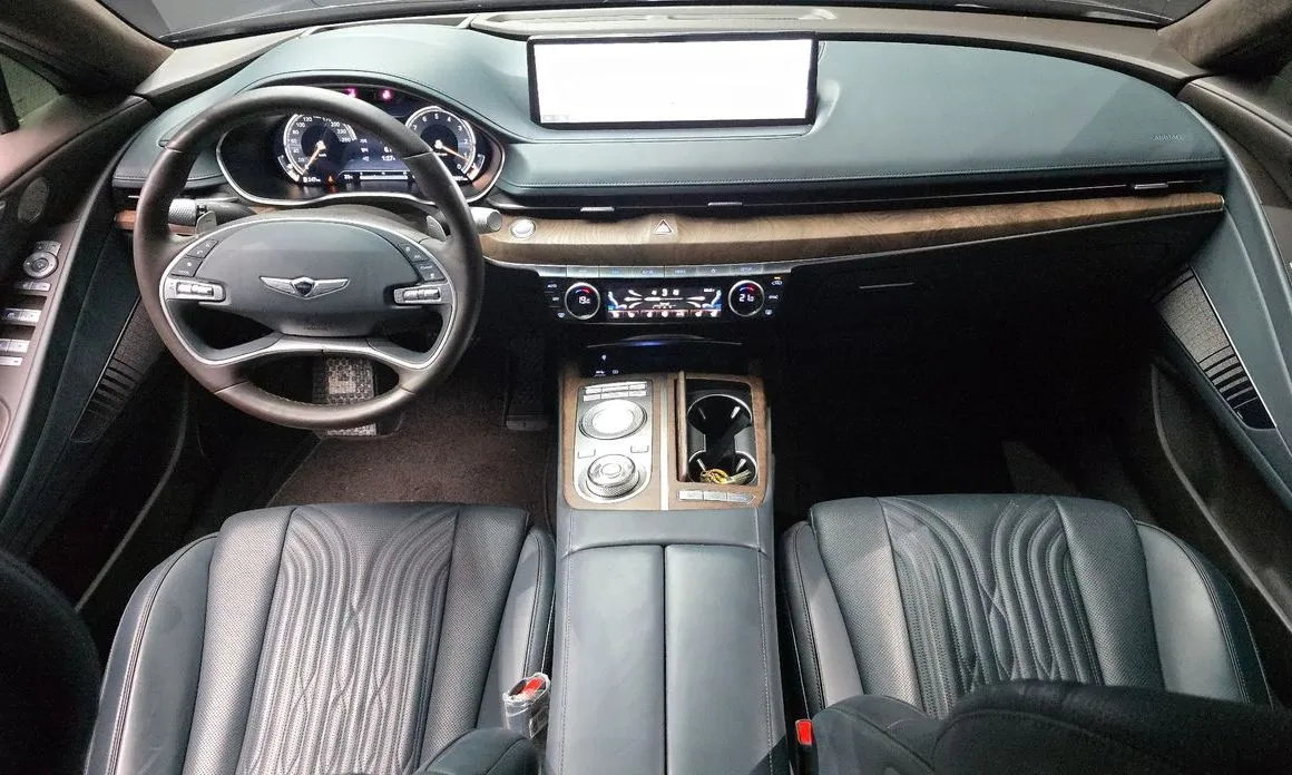 Genesis G80 — фото 10