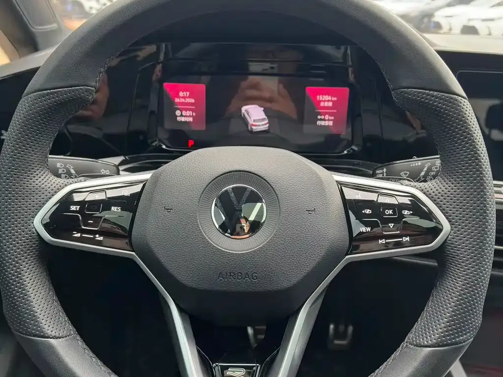Volkswagen Golf — фото 5