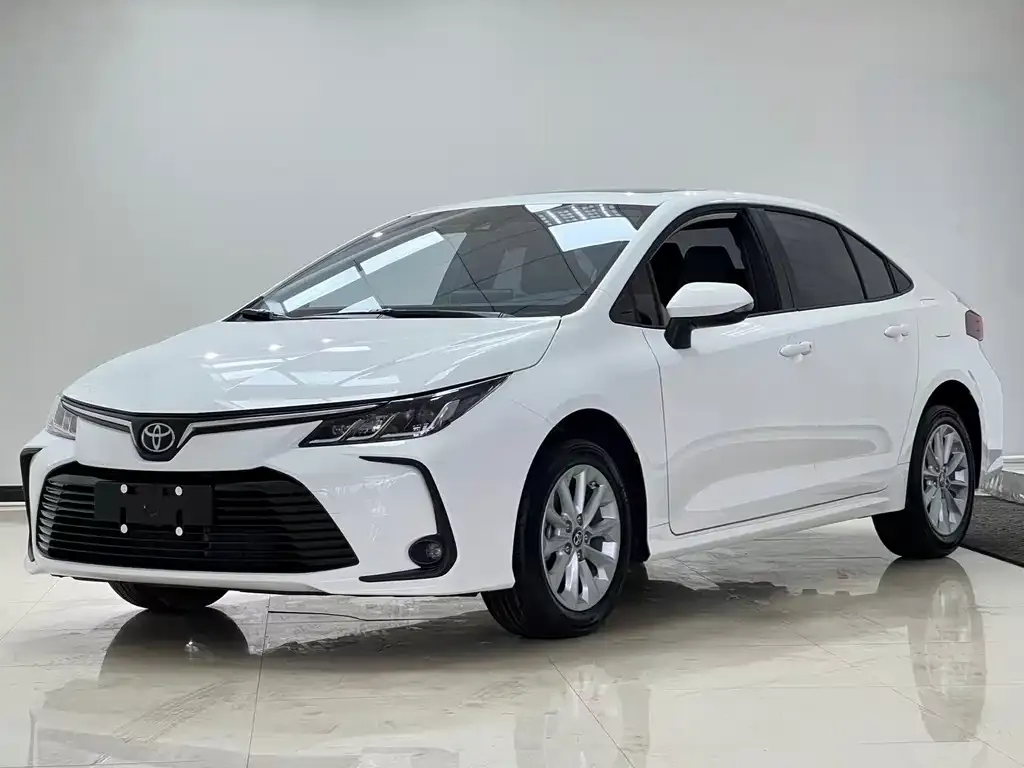 Toyota Corolla — фото 1