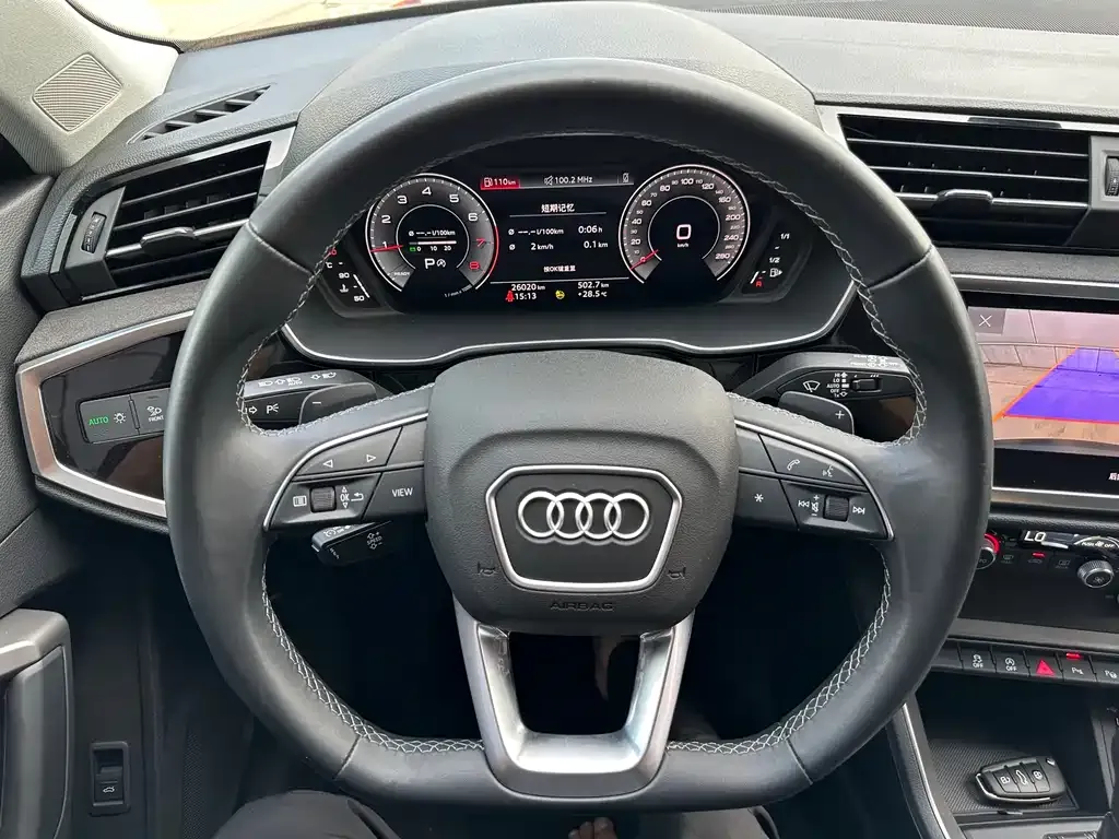 Audi Q3 — фото 7