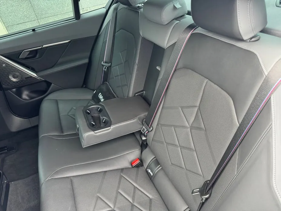 BMW 5-Series 2026 из KR, фото 4