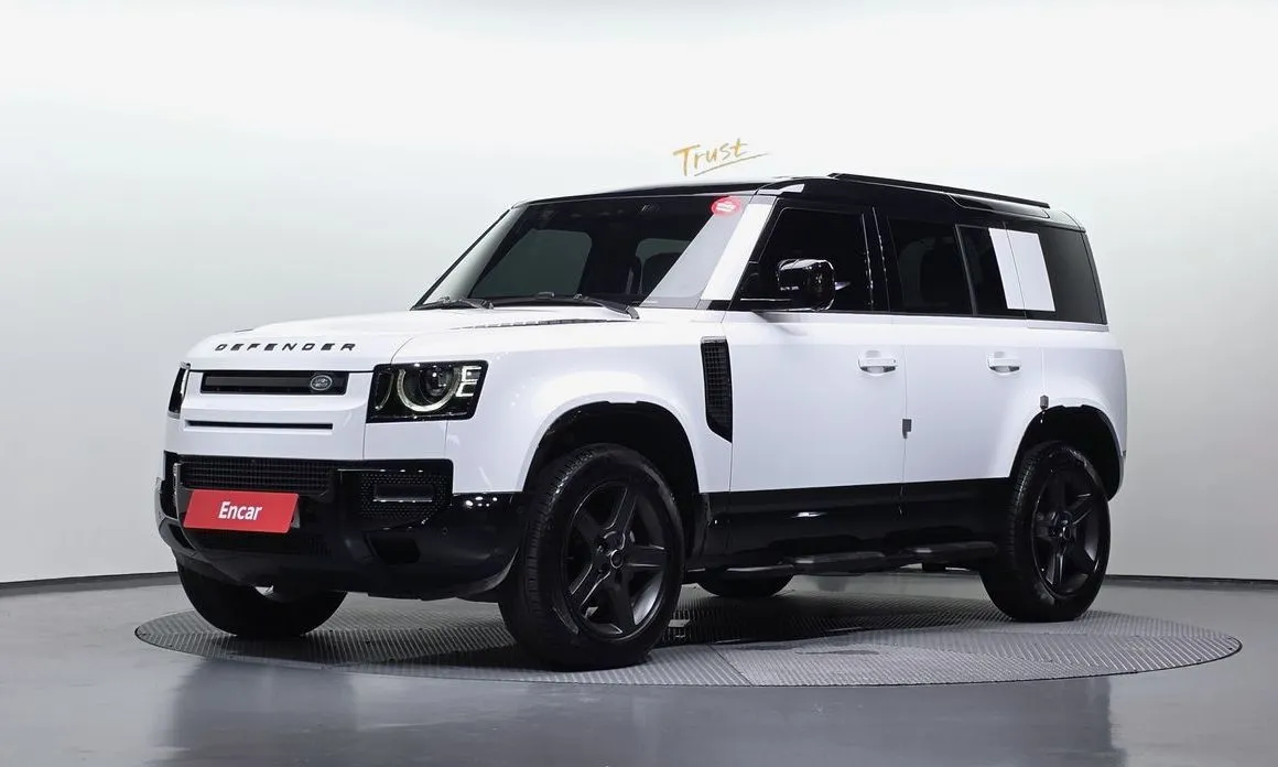 Land Rover Defender — фото 1