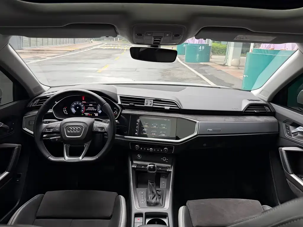 Audi Q3 2021 из CN, фото 5