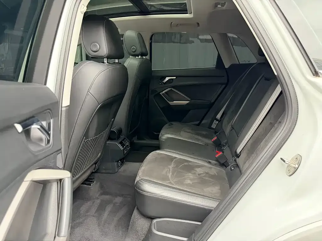 Audi Q3 2021 из CN, фото 3