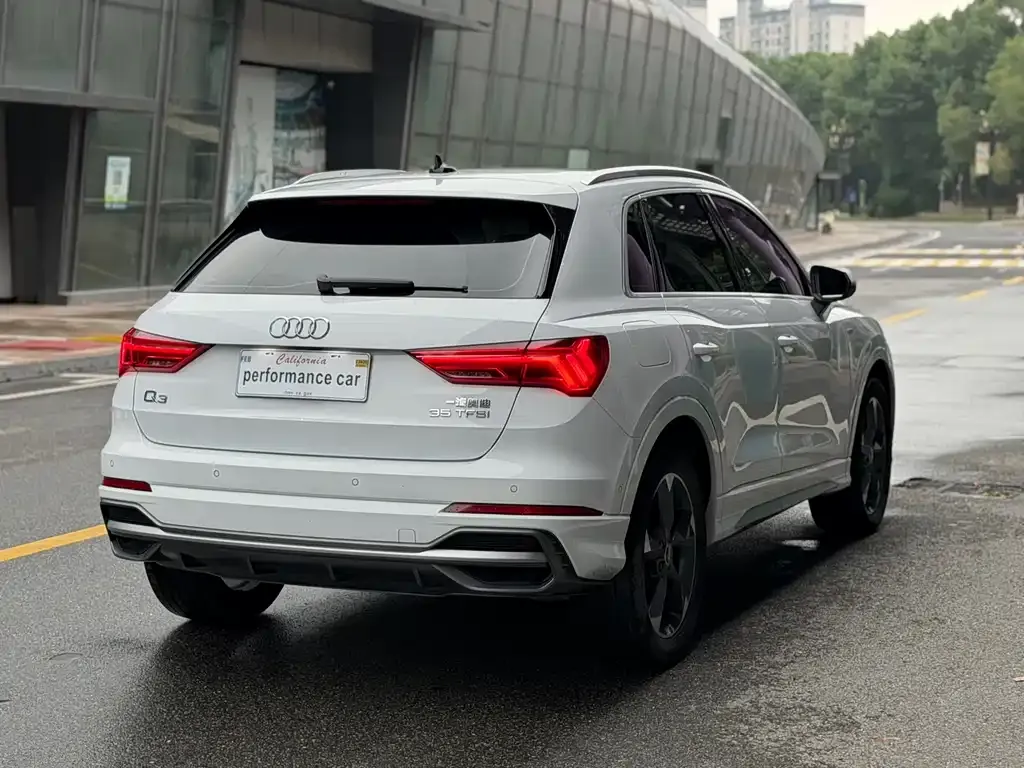 Audi Q3 2021 из CN, фото 4
