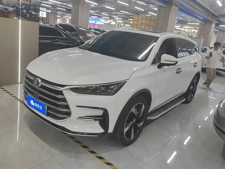 BYD Tang New Energy — фото 1