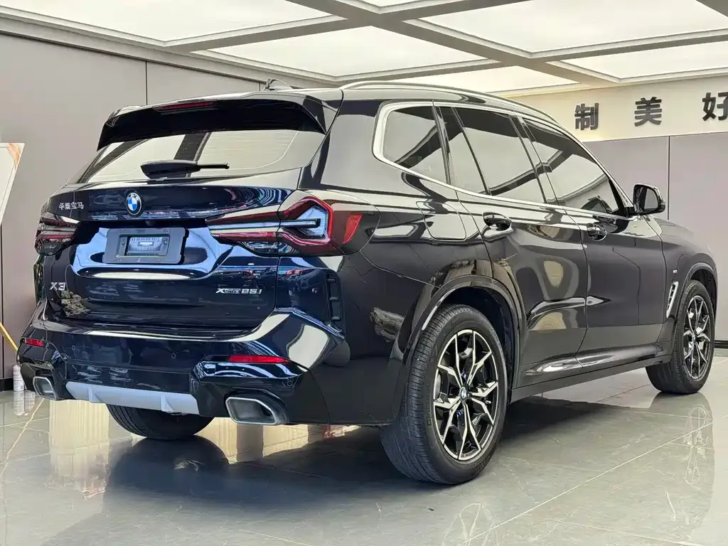 BMW X3 — фото 10