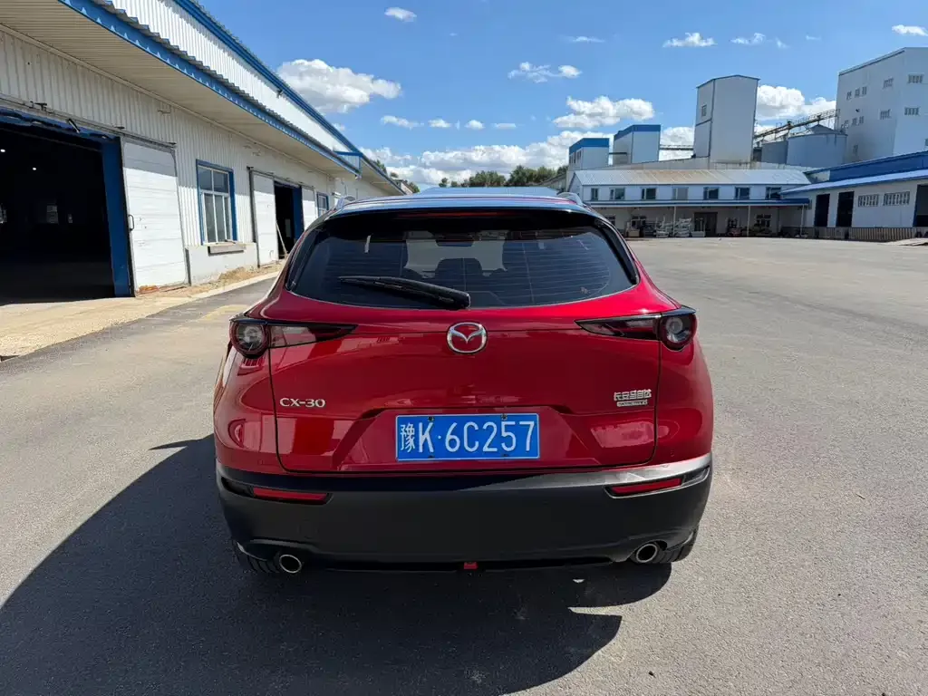 Mazda CX-30 — фото 8