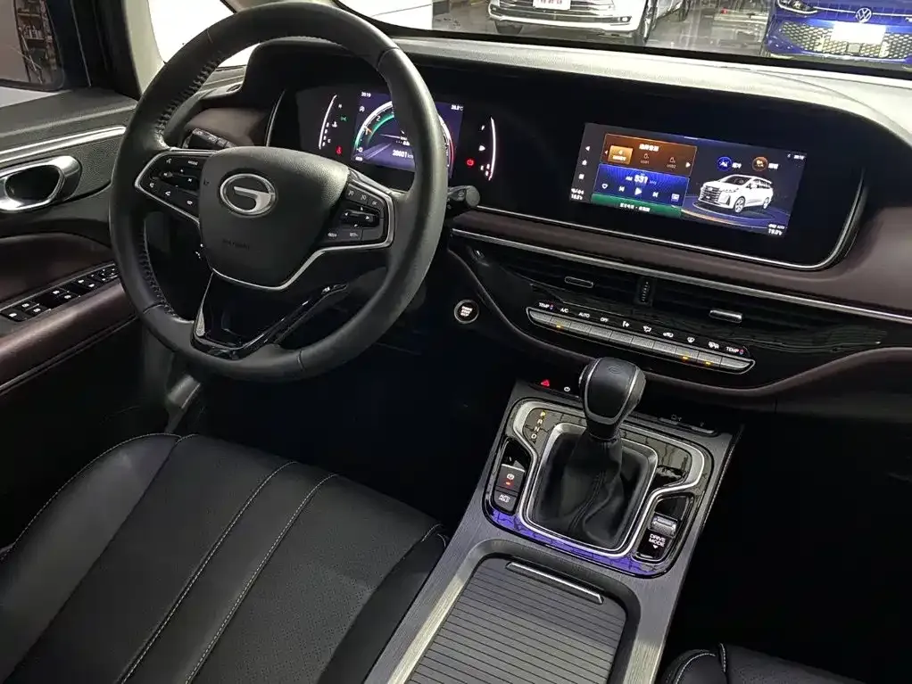 GAC Motor Trumpchi M6 — фото 5