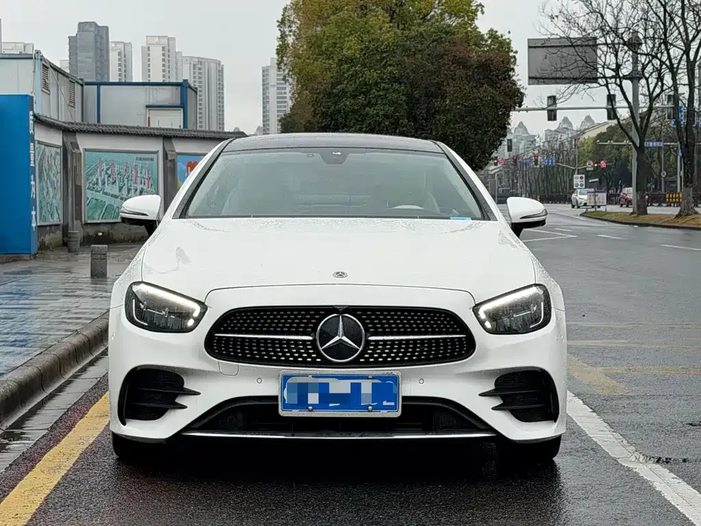 Mercedes-Benz E-Class (Import) — фото 4