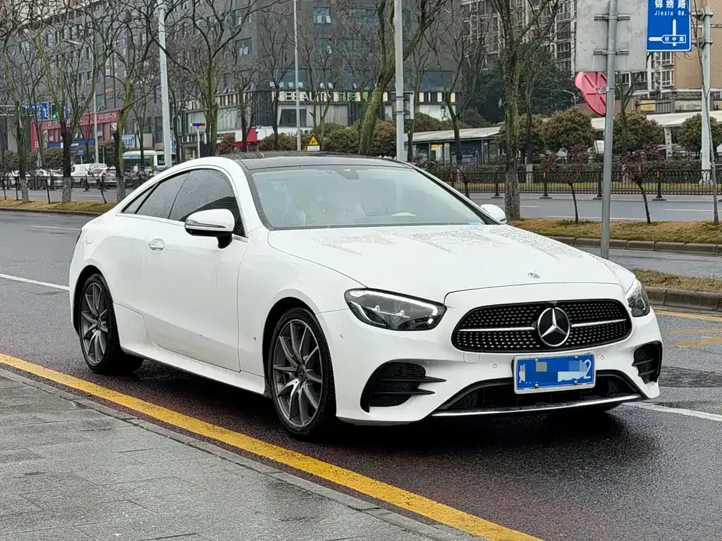 Mercedes-Benz E-Class (Import) — фото 9