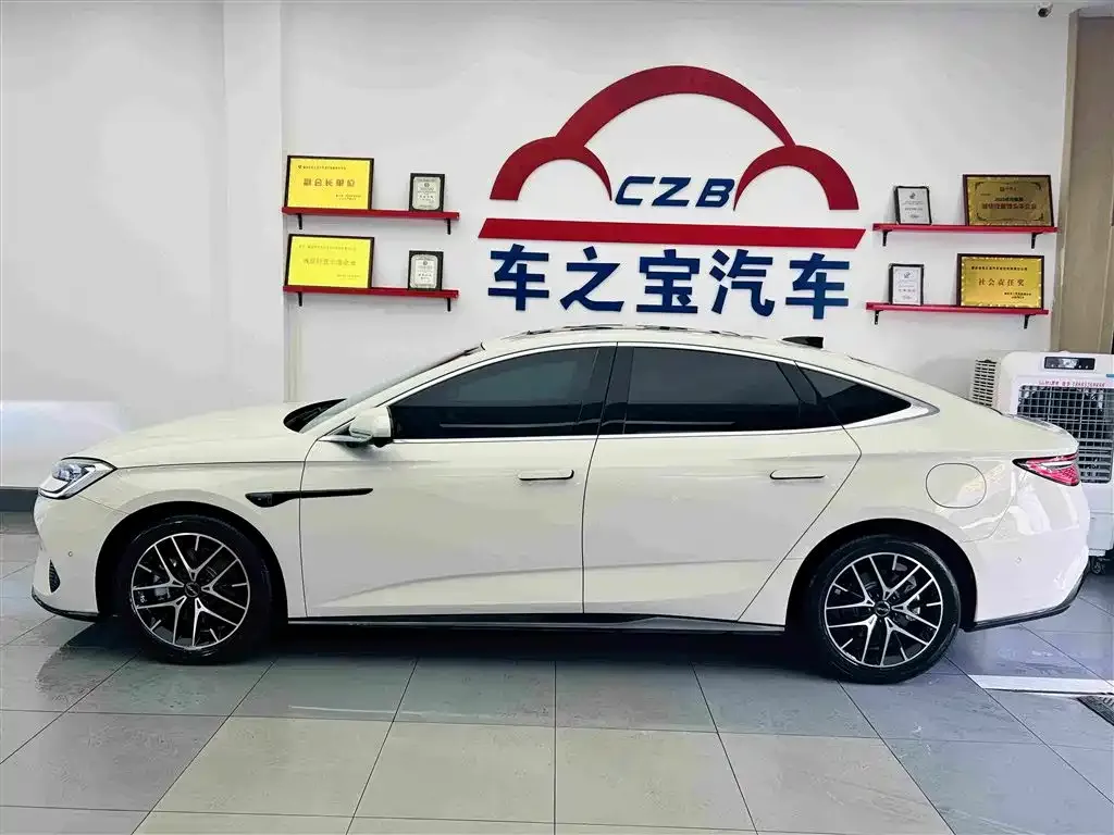 BYD Seal 07 DM-i — фото 3