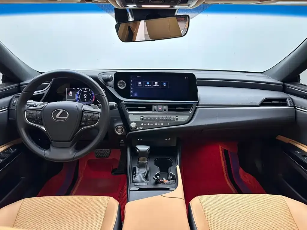 Lexus ES — фото 10