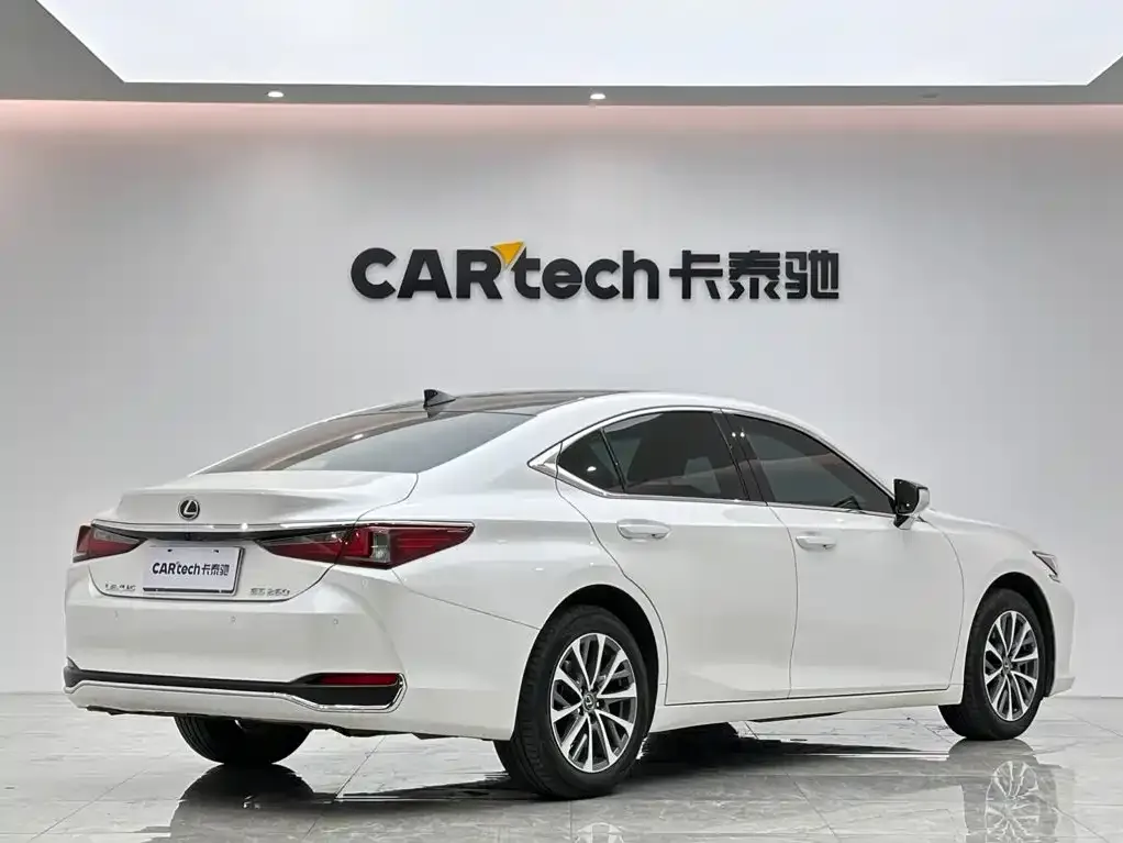 Lexus ES — фото 2