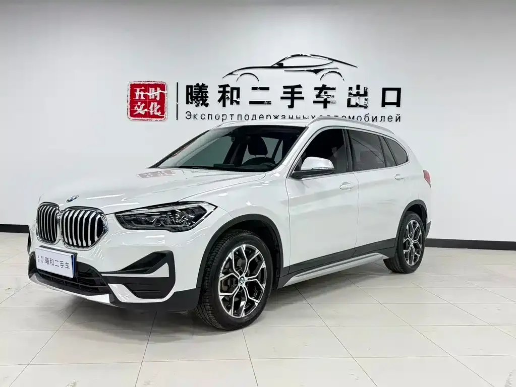 BMW X1 — фото 1