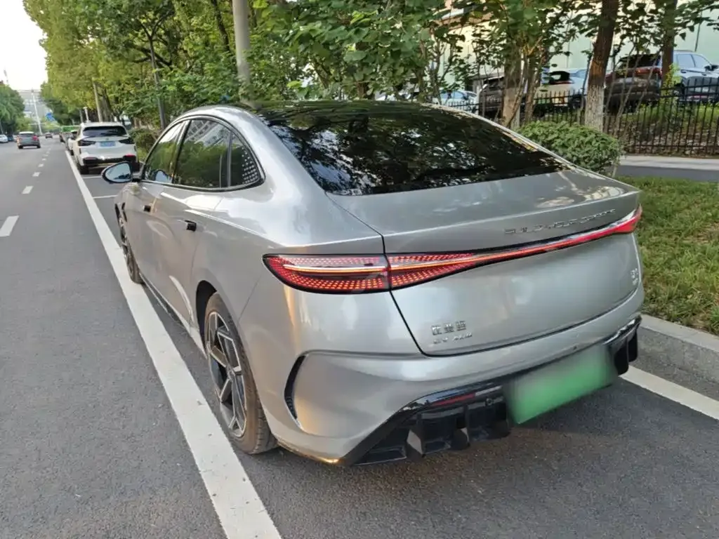 BYD Seal — фото 6