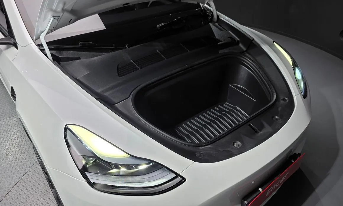 Tesla Model Y 2023 из KR, фото 8