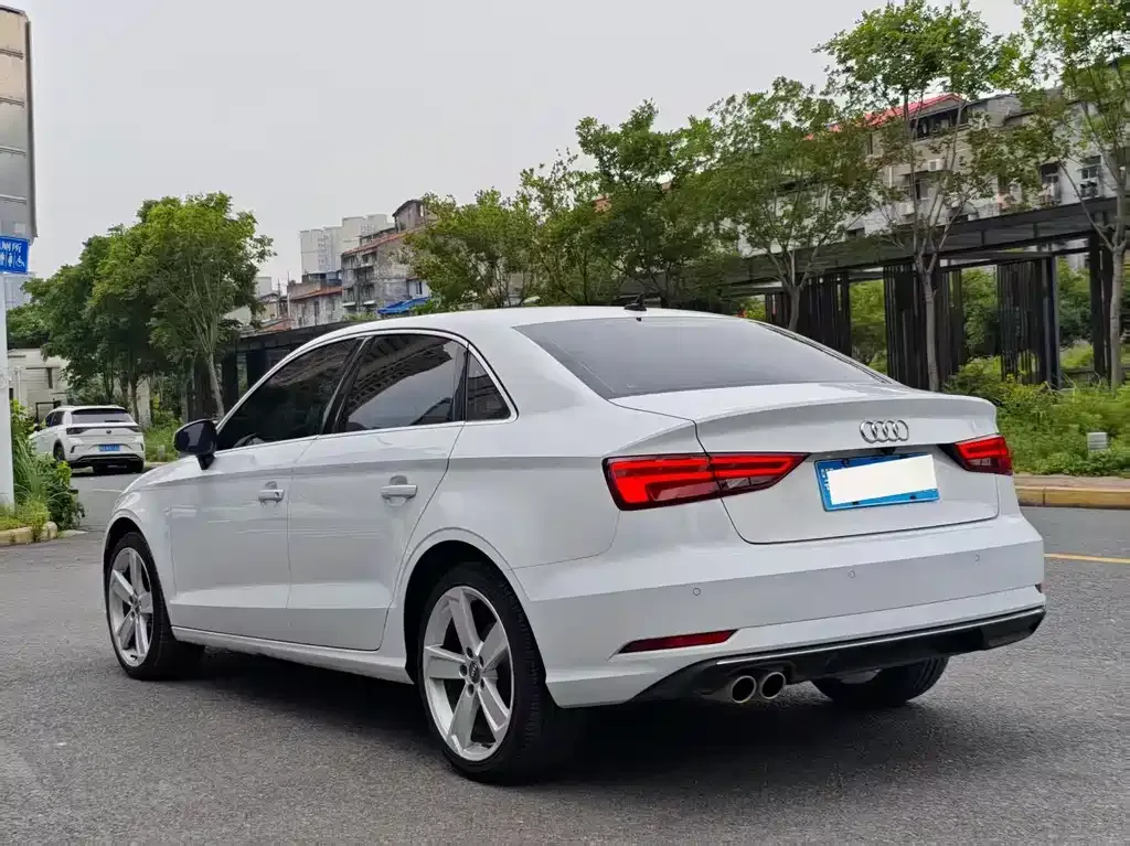 Audi A3 — фото 9