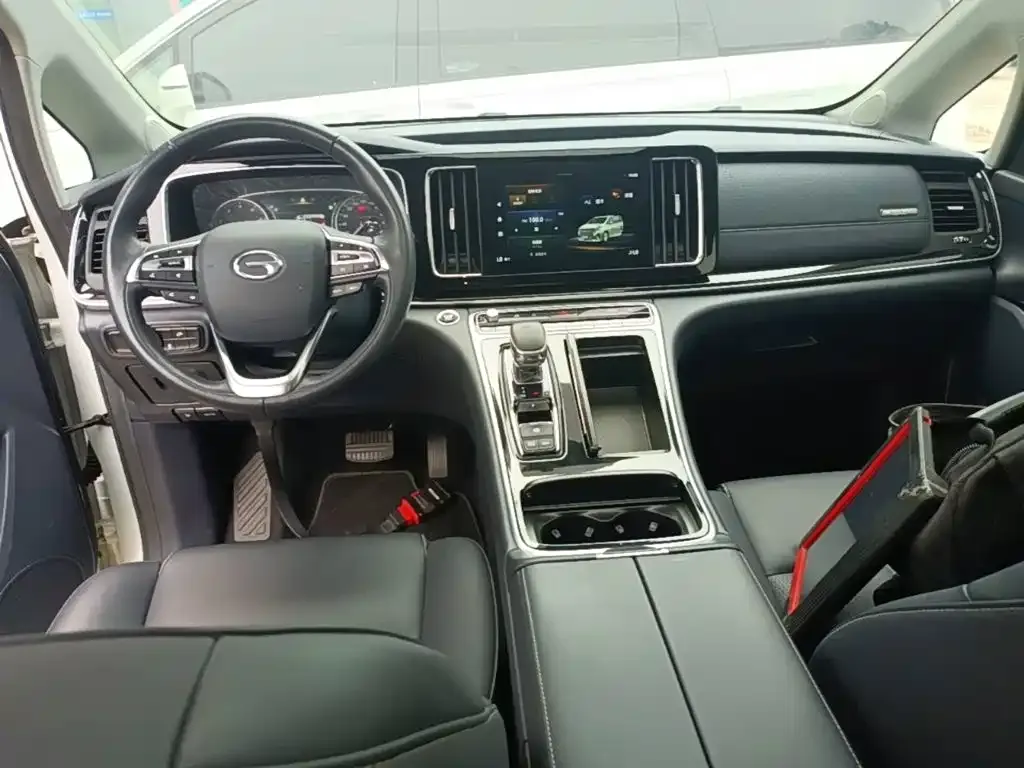 GAC Motor Trumpchi M8 — фото 10