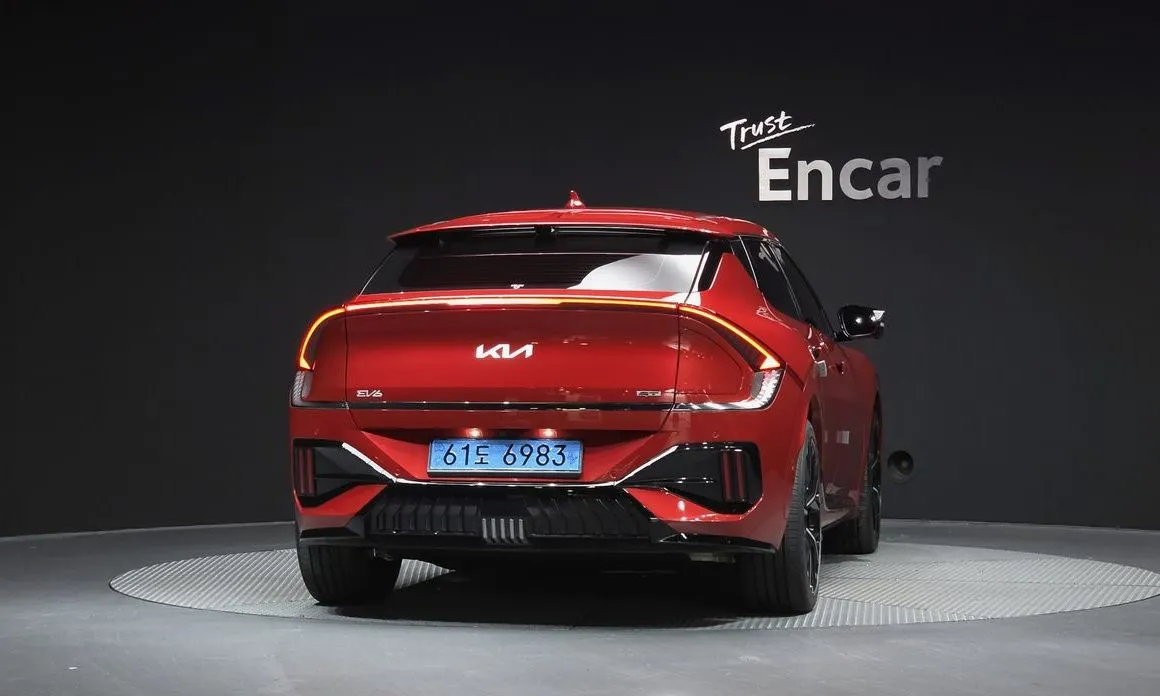 Kia EV6 — фото 6