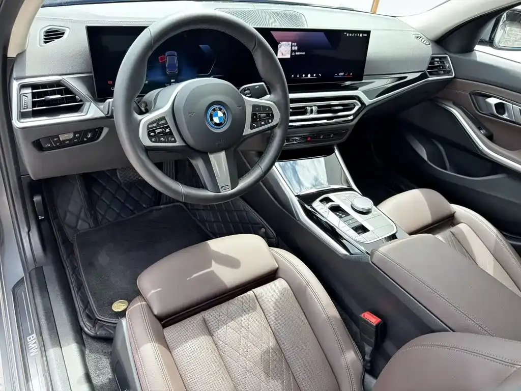 BMW i3 — фото 9