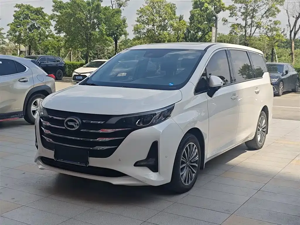 GAC Motor Trumpchi M6 — фото 1