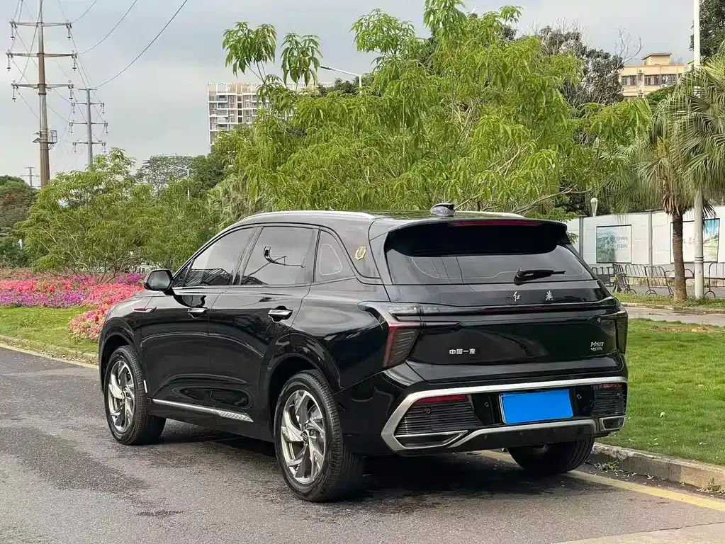 Hongqi HS3 — фото 9