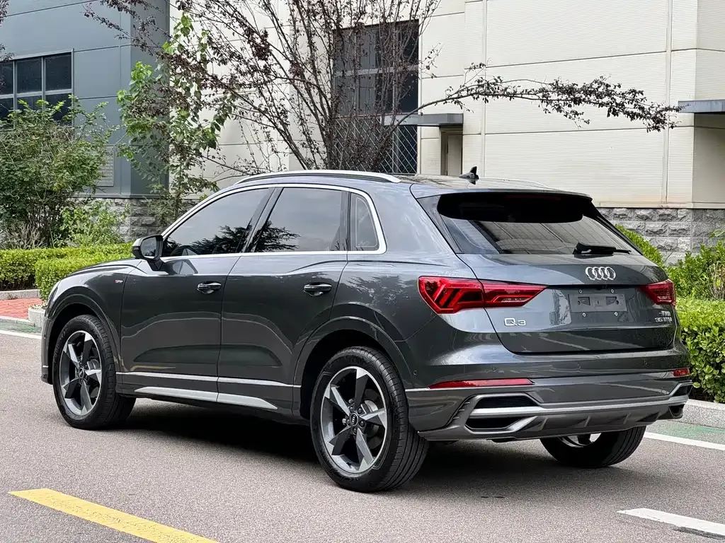 Audi Q3 — фото 9