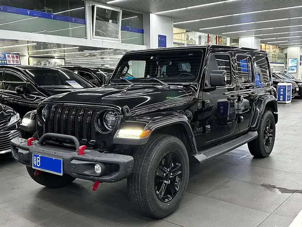 Jeep Wrangler — фото 1