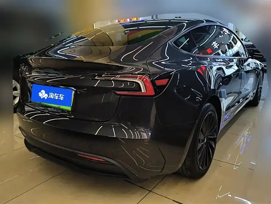 Tesla Model 3 — фото 3