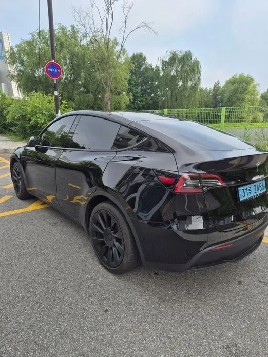 Tesla Model Y — фото 7