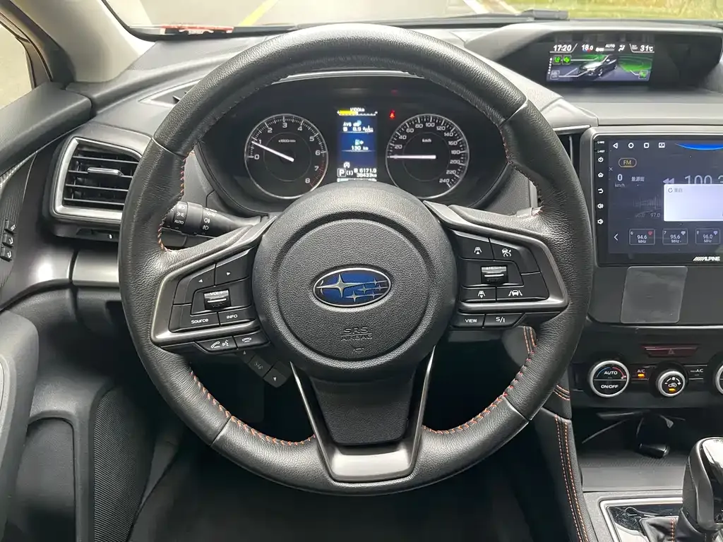 Subaru XV — фото 2