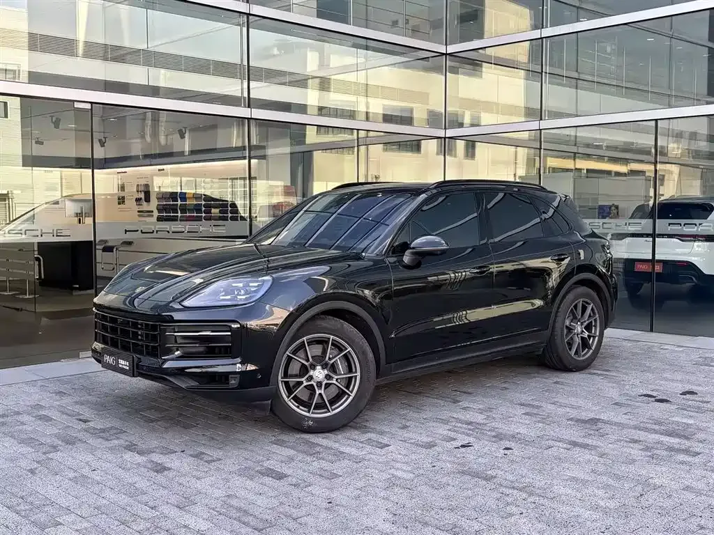 Porsche Cayenne — фото 1