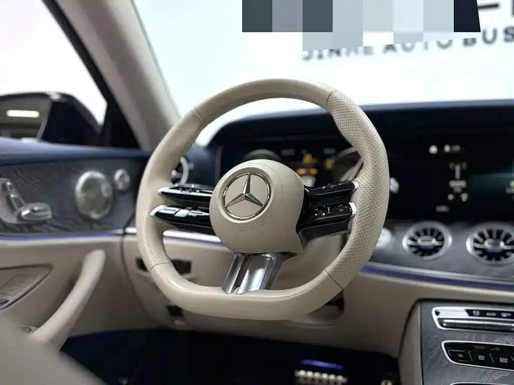 Mercedes-Benz E-Class (Import) — фото 8